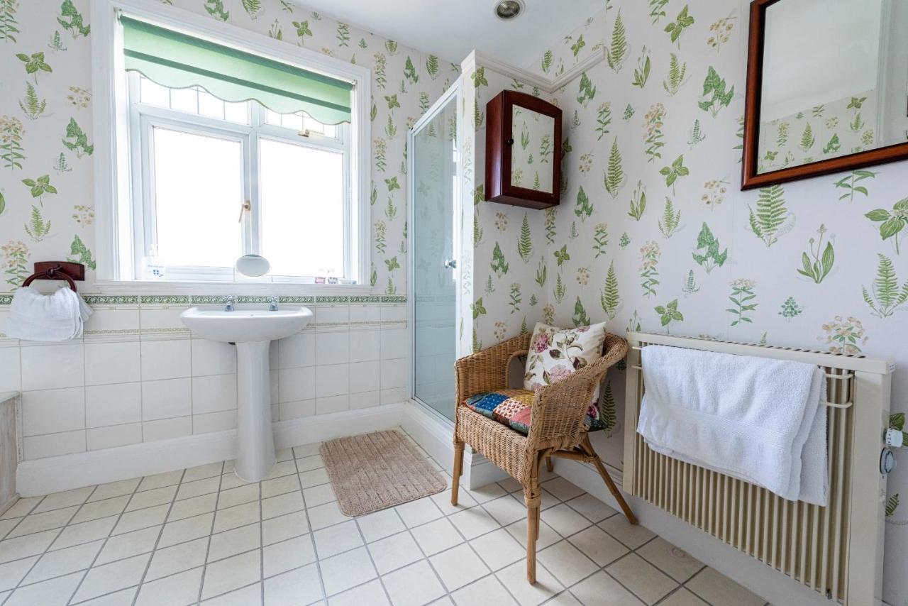 Ecton The Hillcrest Bed & Breakfast エクステリア 写真